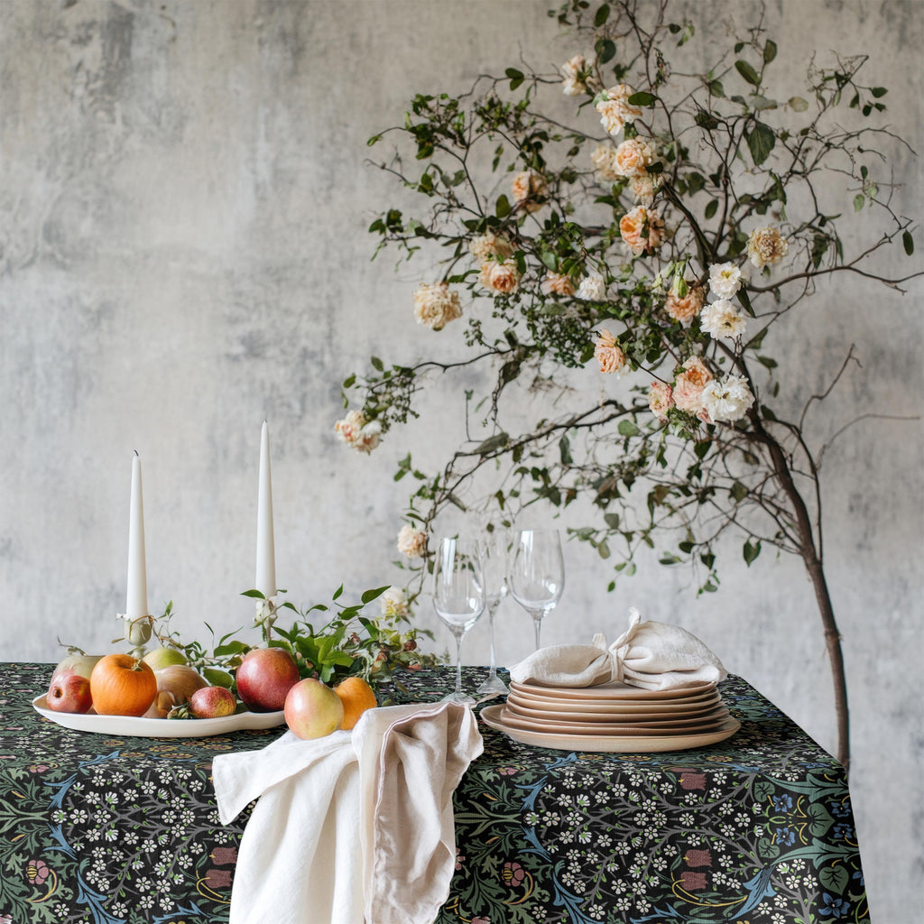William Morris Tablecloth - BLACKTHORN